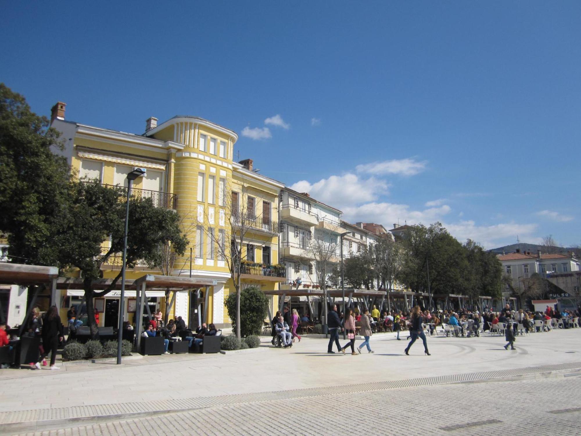 Apartments Skiljan 茨里克韦尼察 外观 照片